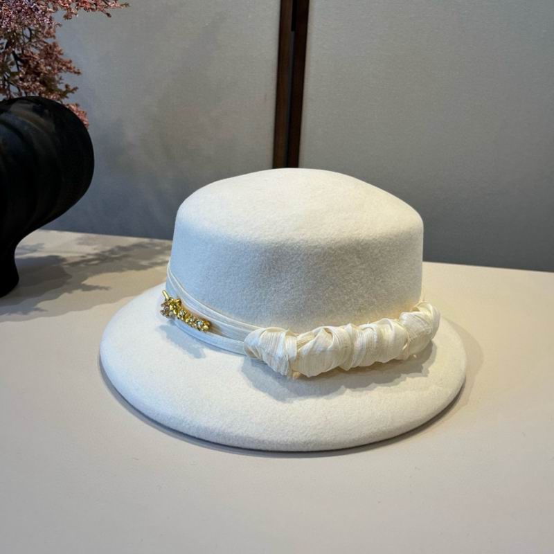 Chanel top hat 020306